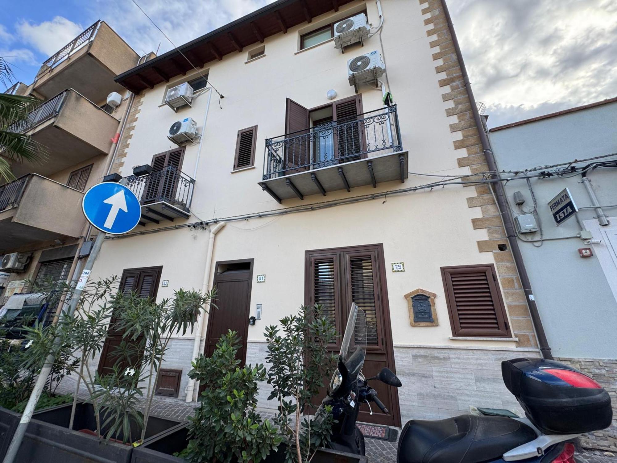 A Casa Di Ste - Vicino Aeroporto Falcone Borsellino Carini Buitenkant foto